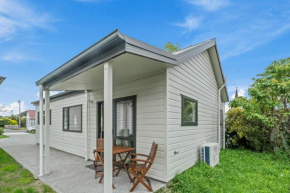 Birch Cottage - Wairarapa Holiday Home